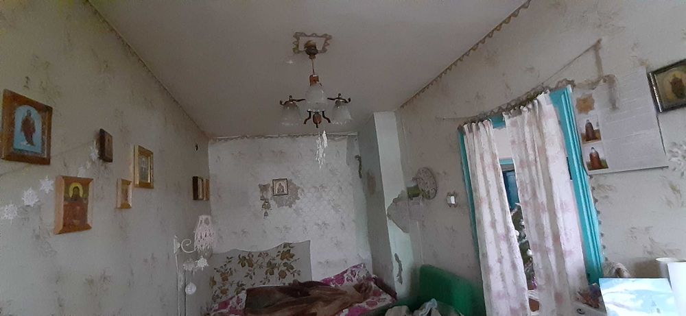 продаєм будинок із жилою літнєю кухнею