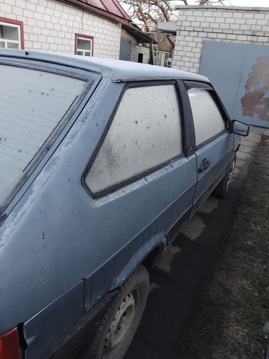 Продам машину,на ходу сів і поїхав