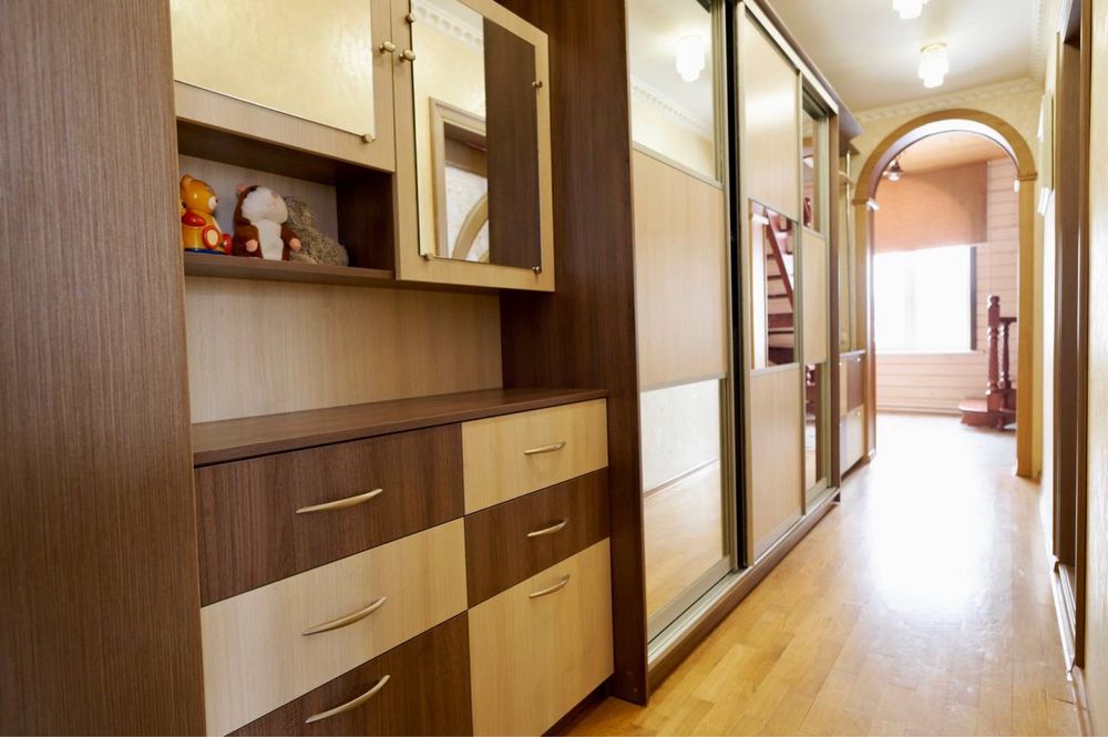 Оренда в Карпатах Котеджів .ВІЛЬНО НА НОВОРІЧНІ.Басейн, чани, сауна.