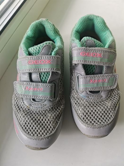 Кросівки Geox для дівчинки з антибактеріальною стелькою 31 р