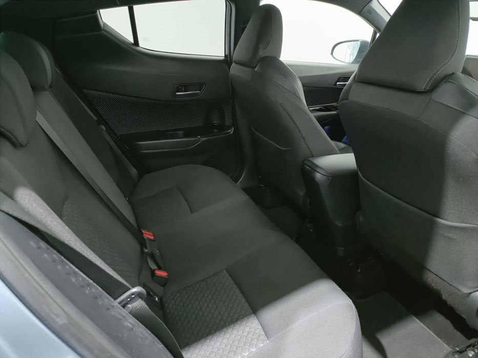 Toyota C-HR 1.8 Hybrid Square Collection