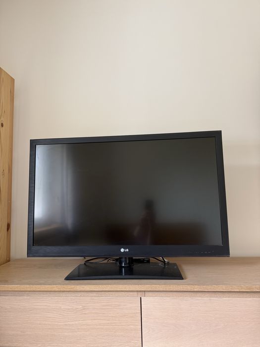 Lg 42lv3550 telewizor TV w 100% sprawny !!!