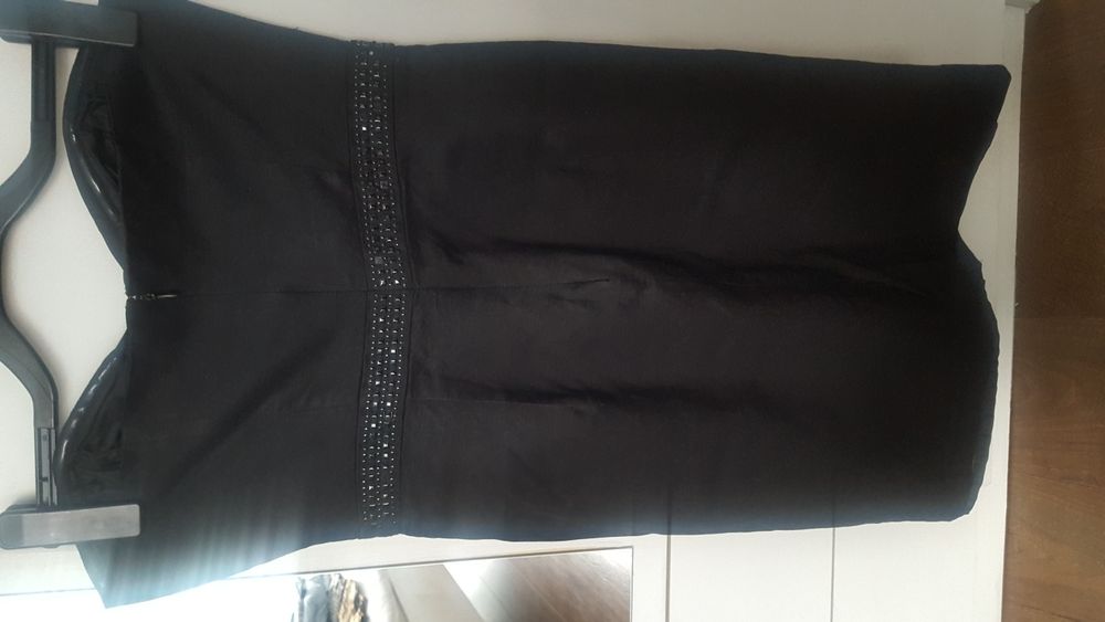 Sukienka mała czarna RESERVED