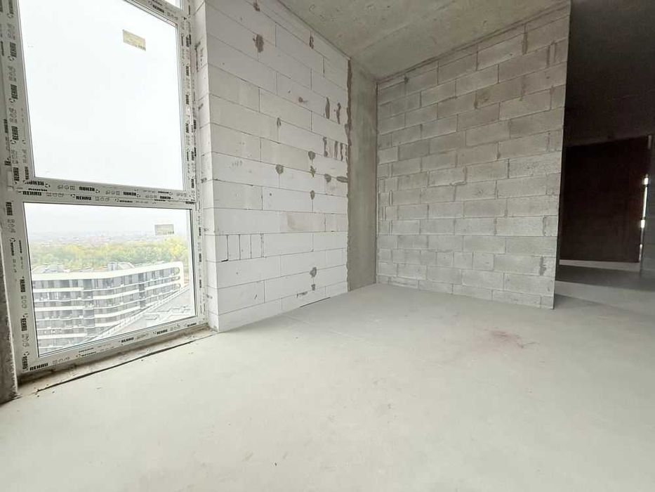 Велика 2-к квартира ЖК Республіка Respublika Республика