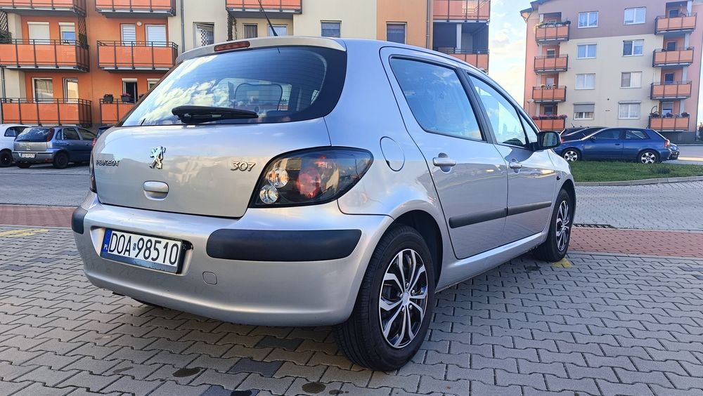 Peugeot 307 1.6 benzyna 2001 R Bezwypadkowy .