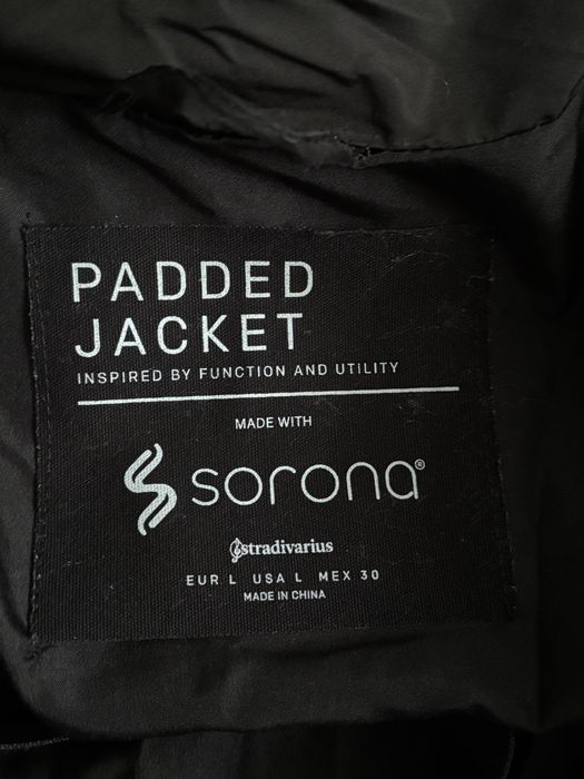 Стьобане чорне пальто з капюшоном +рукавички