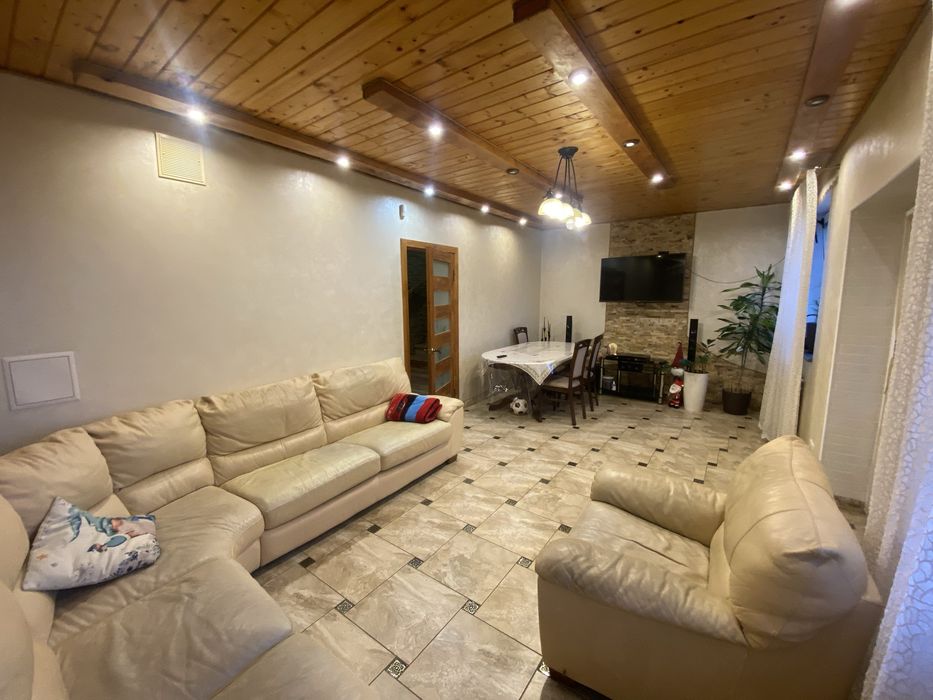 Продаж 4-х кімнатного будинку м. Пустомити