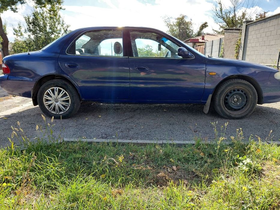 Продам KIA Clarus
