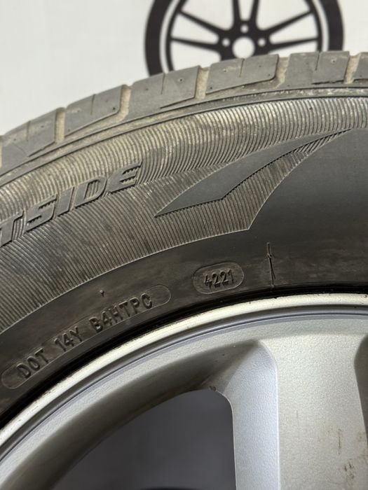 Колеса в зборі 235/65 R17 (літо),диски 5х114.3 R17