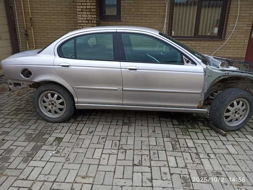 Jaguar X-tayp донар