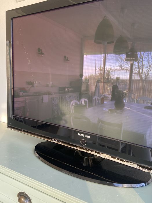 Plasma Samsung  avariado 123 largurax77 cm