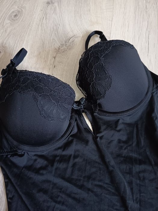 Halka HM 40 L z paskami do pończoch koronkowa