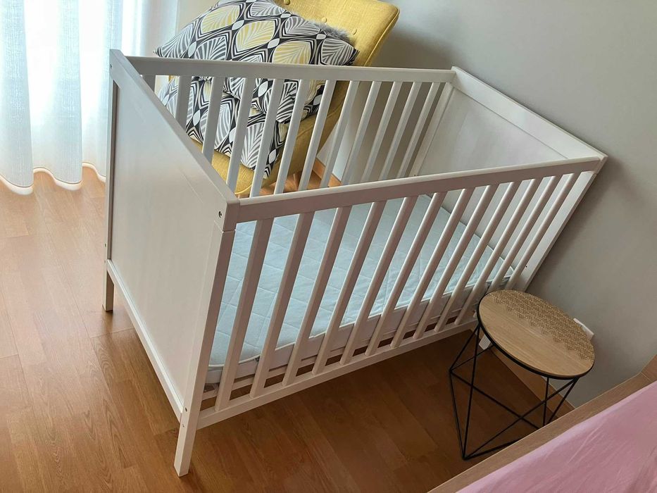 Berço / Cama de Bebé