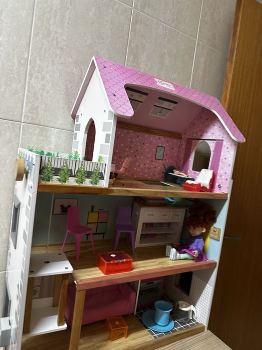 Casinha de brincar em madeira