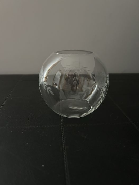 Szklana kulka, wazonik nr.4472