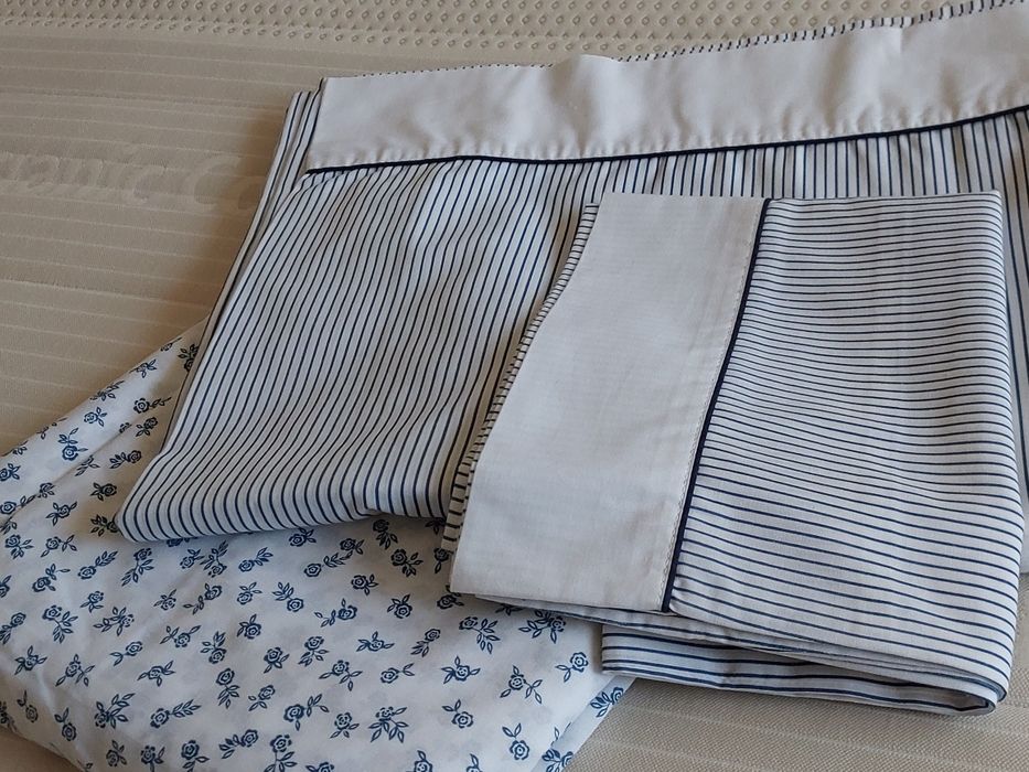 2 jogos para cama de solteiro como novos.