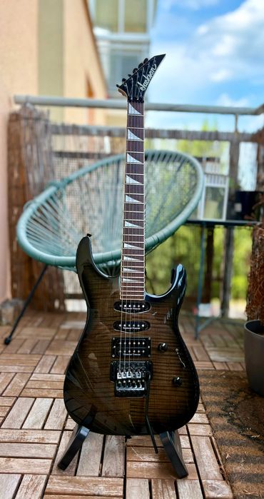 Jackson DK2 Dinky (Made in Japan) | Seymour Duncan | Floyd Rose | Seria Pro