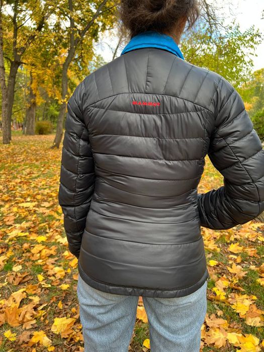 Жіноча демісезонна куртка Mammut розмір XS/S