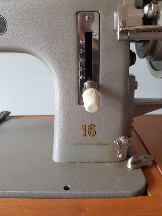 Bardzo mocna maszyna do szycia pfaff 16 do grubych materiałów skóra