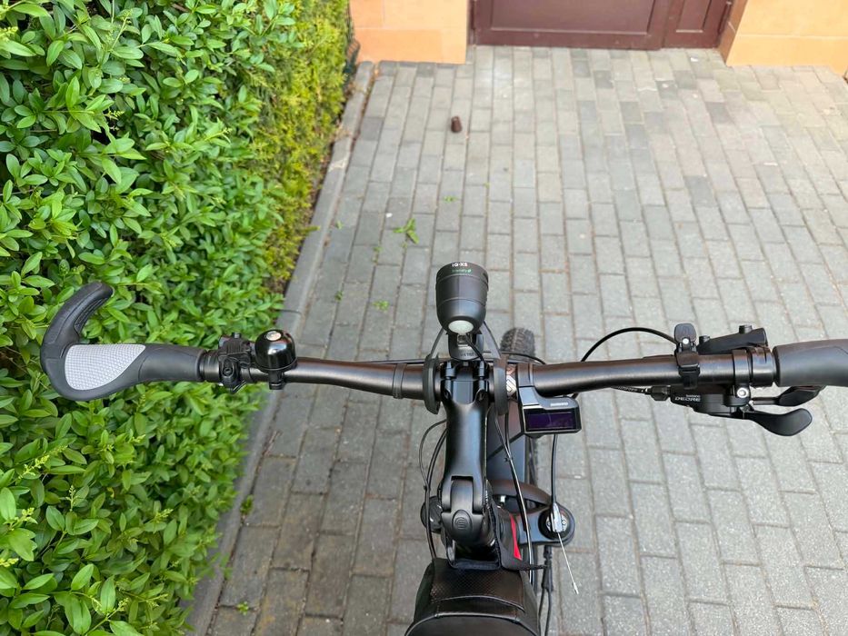 Rower elektryczny unibike tracker czarno/czerwony