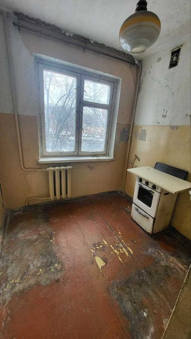 Продам 1 к квартиру, пр. Л. Ландау, коммунальный рынок