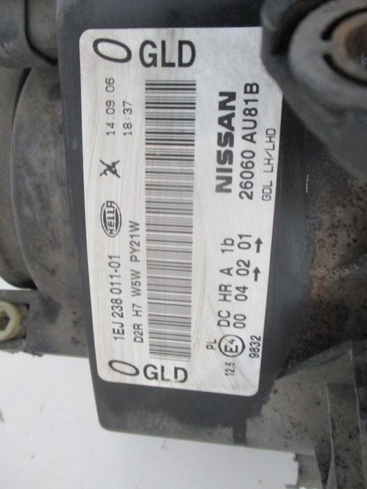Farol optica Nissan primera 2005 xenon