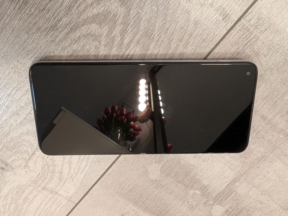 Продам телефон Xiaomi 10t 6/128(с дефектом,на запчасти)