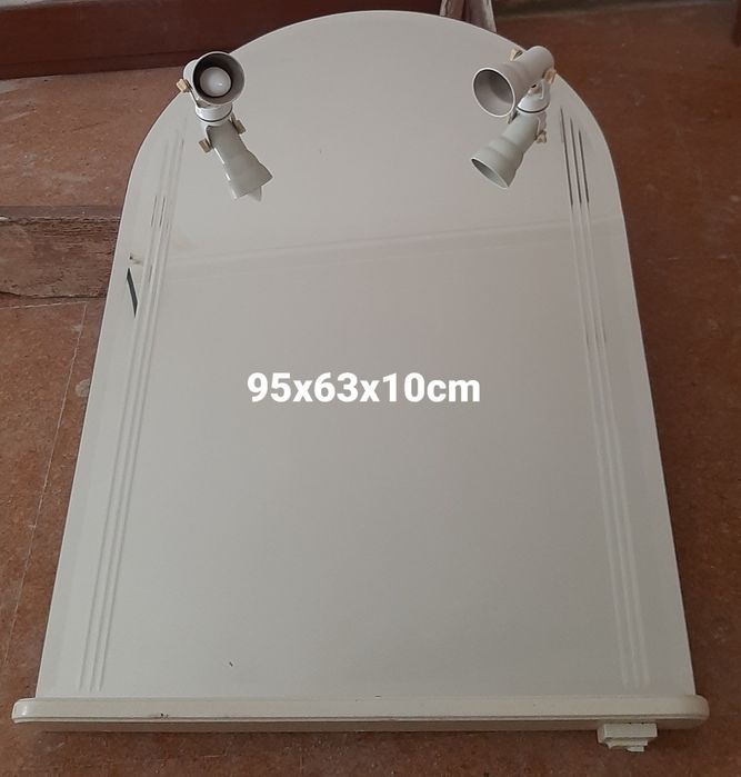 Espelho de wc com dois projectores direccionáveis