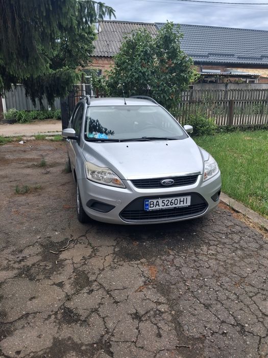 FORD Focus 1.6 бензин