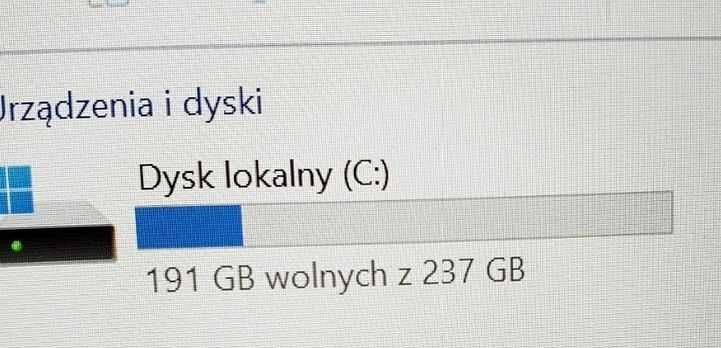 Szybki Laptop Windows 11 jest Zadbany fajny i mocny, nvme pc win11 ddr4 Polecam:) DOBRY