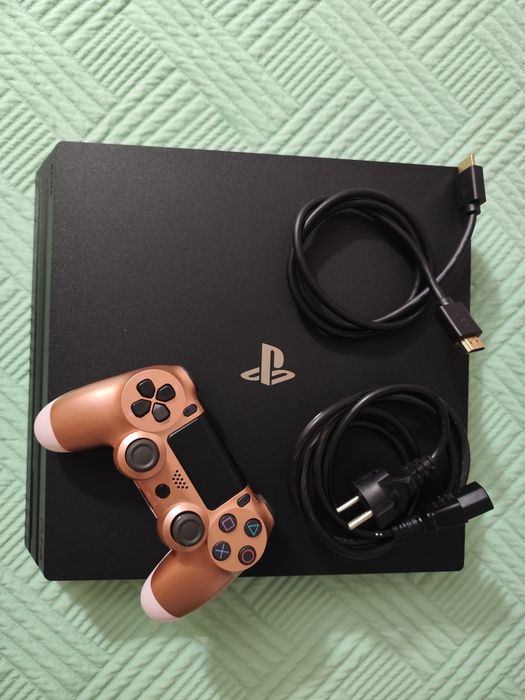 Ps4pro com cabo HDMI e comando