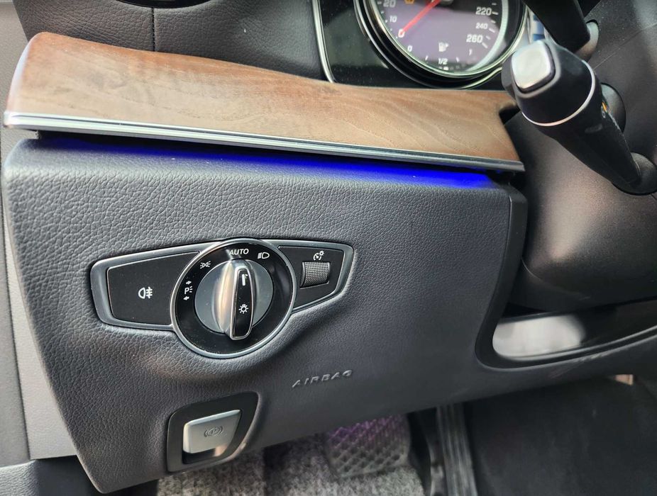 Mercedes E Class (W213) E220d Exclusive можна с ПДВ