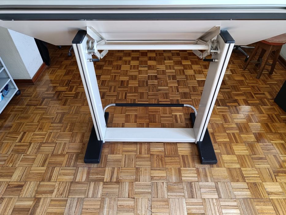 Estirador com máquina de desenho MUTOH em muito bom estado