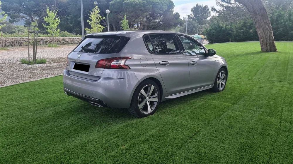 Peugeot 308 1.2 Puretech — photo 2