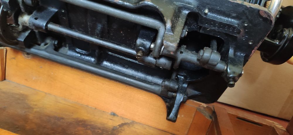 Швейная машина Подольск класса 2М