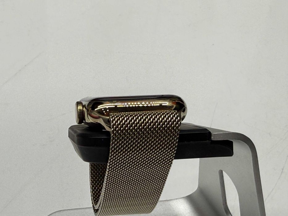 MAГAЗИН Apple Watch Series 9 41mm Stainless Steel Gold Trade-In/Oбмeн