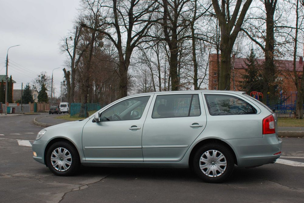 Шкода октавія A5 1,6 MPI