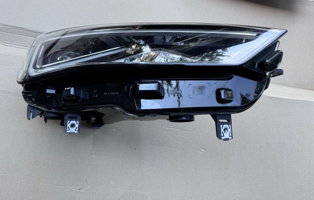 Фара Cupra оригінал