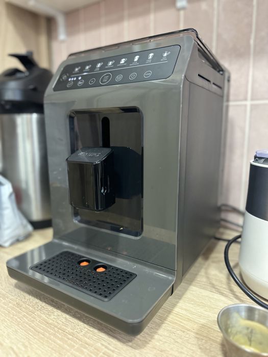 Кавовий апарат з гарантією 1 рік