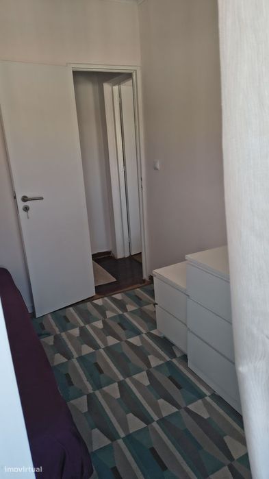 Quarto Individual Arroios com Varanda