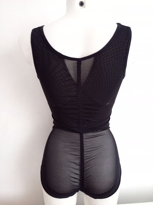 Wyszczuplające body r.M