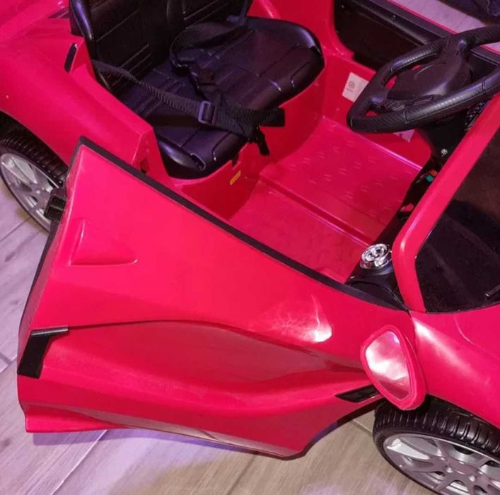Wyprzedaż Auto na akumulator +pilot DUŻE