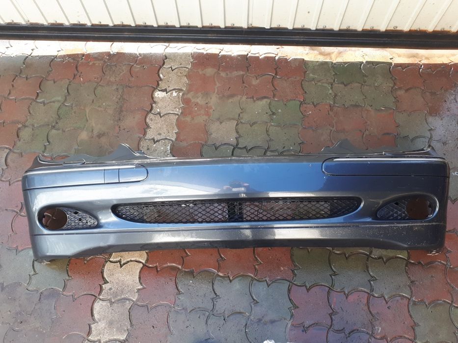Бампер передній Mercedes w203 c class