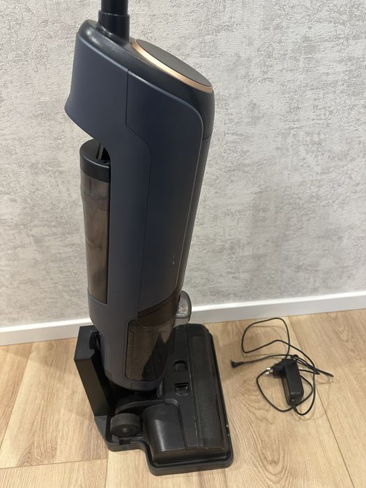 Продам миючий пилосос Electrolux Ultimate 800