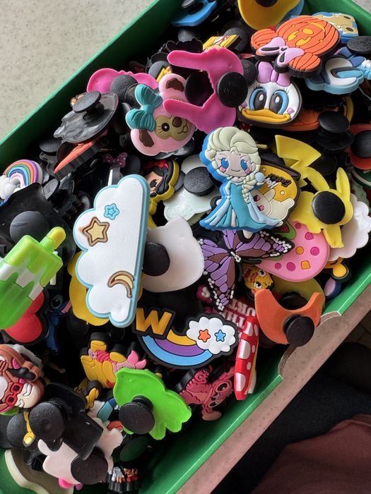 Przypinki do Crocsów • Blind Box 5 sztuk • losowe wzory