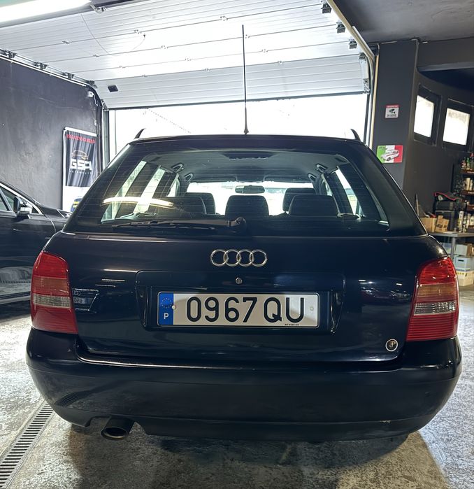 Audi A4 Avant 1.6 Sport  - 182Milkm Nacional