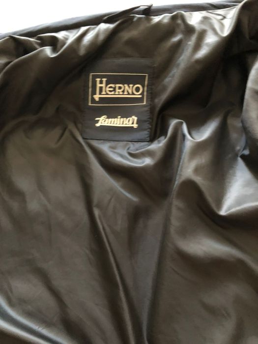 Чоловічий фірмовий пуховик