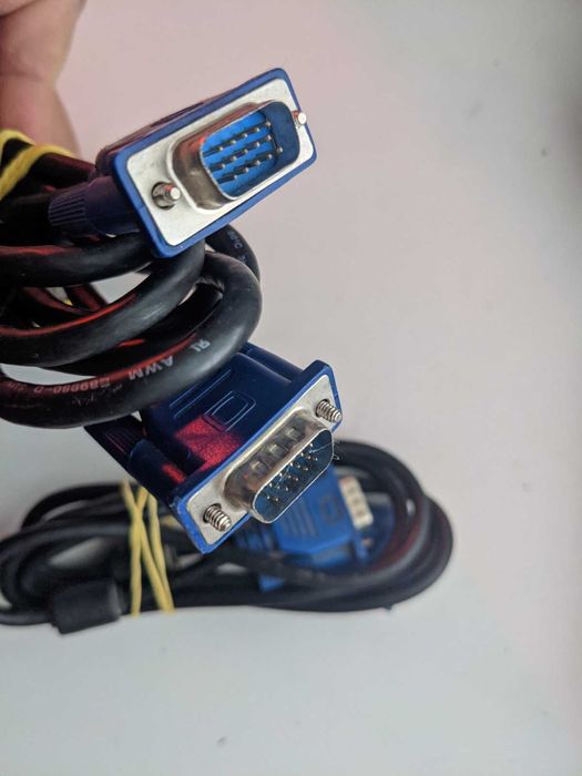 Продам Кабель шнур VGA- VGA б.у.