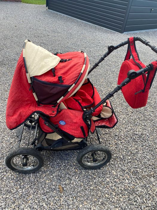Wózek dziecięcy czerwony
