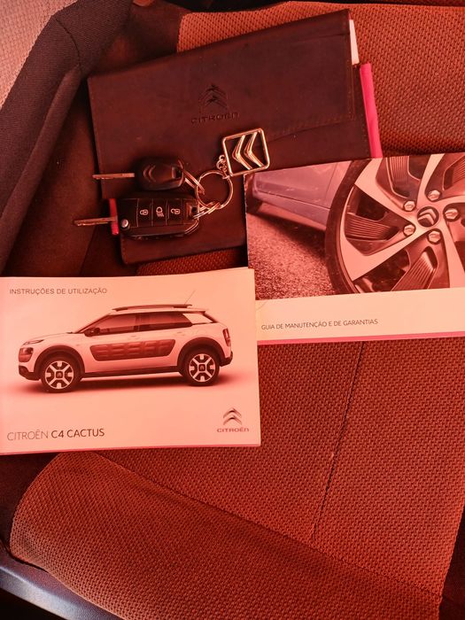 Automático Citroen C4 
CACTUS 1.6 E-HDI